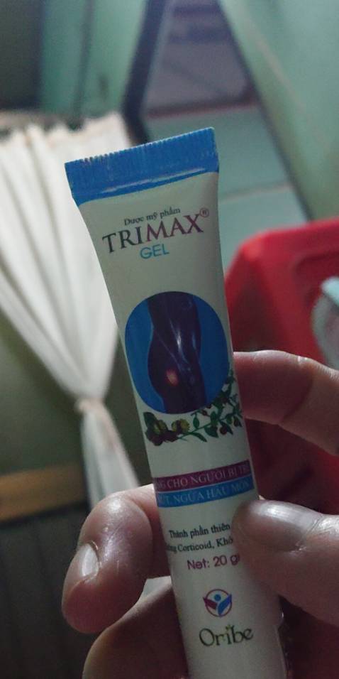 Dùng như không dùng , kem bôi mình k.thấy có tác dụng gì hết ít nhất phần giảm đau cũng k có ,mn nên ngâm muối vs nước nóng để tác dụng ngay tức khắc Dùng như không dùng , kem bôi mình k.thấy có tác dụng gì hết ít nhất phần giảm đau cũng k có ,mn nên ngâm muối vs nước nóng để tác dụng ngay tức khắc