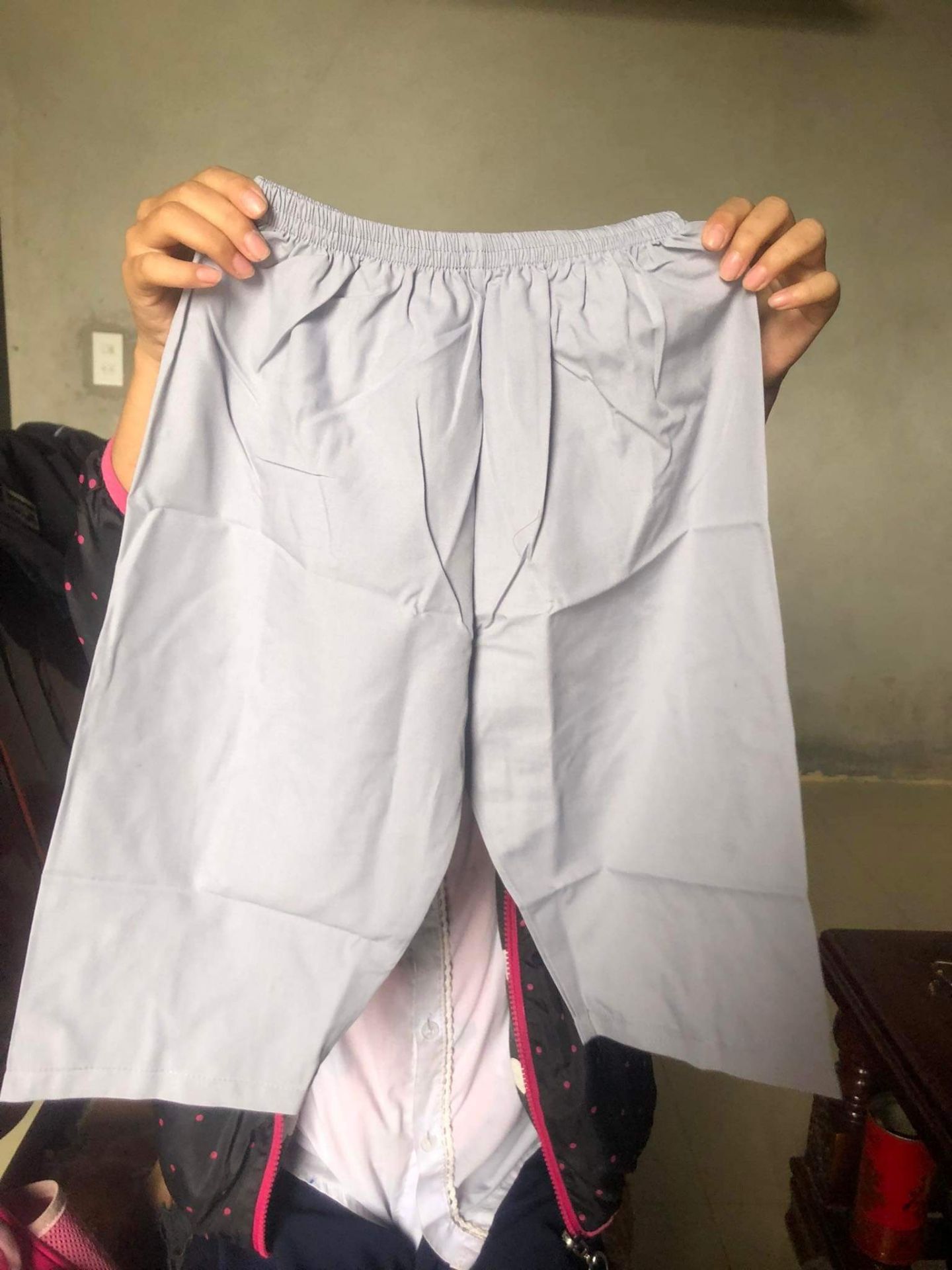 vải thì cũng được,mình đặt size dưới 10kg nhưng hàng phải 20kg mới vừa,con mình 9kg mà mặc k thấy ng đâu cả😓