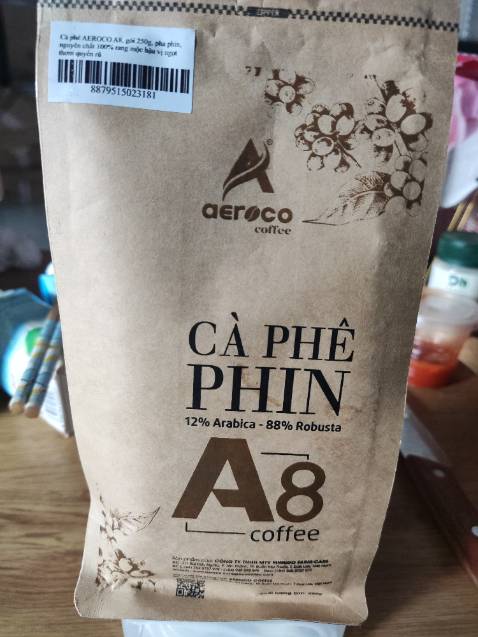Cà phê AEROCO A8, gói 250g
Shop giao hàng nhanh, chuyên nghiệp. Bao bì rất thân thiện, đẹp mắt. 
Cafe thơm dễ uống. 12% Arabica, 88% Robusta. Hợp với ai thích vị cafe thanh nhẹ.
Giá cả hợp lý, mua dịp Tiki Sale nên giá rất hời. 
Sẽ ủng hộ thêm khi hết cafe.