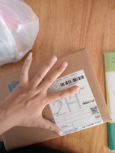 co giãn tốt, chất mềm, mỏng. Mang vào nhìn siêu thật không biết đang mang vớ lun áaa