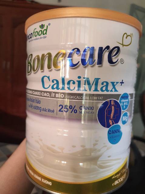 Lần đầu tiên mình mua, thấy mọi ng review khá cao. Về chất lượng mình chưa biết, mình sẽ thử và đánh giá lại sau. Nhưng có 1 vấn đề mình thấy như này:

***Sản phẩm có trọng lượng 900g: tức là 0.9kg
Nhưng mà bao bì mình nhận được chỉ ghi 0.5kg??? 
Là mẹo kinh doanh để giảm phí của shop hay do sản phẩm chưa thật sự đủ? K biết có ai đã cân thử chưa? 

Mình chỉ thắc mắc v thôi, còn về sản phẩm mình sẽ để đó và cảm nhận sau.
Về phần bao bì, đóng gói như vậy cũng ổn. So với mặt bằng chung của tiki, như vậy là ok.