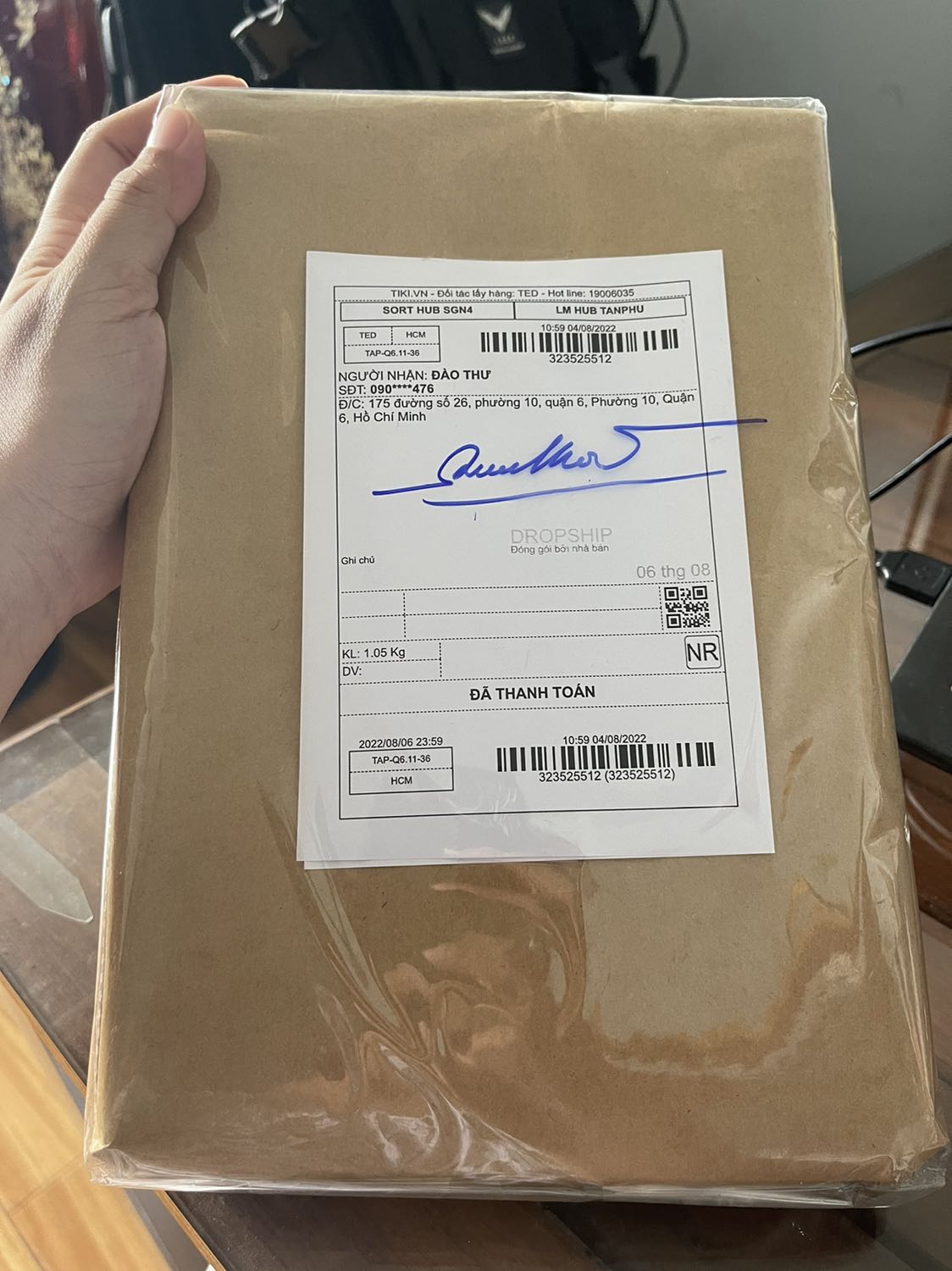 Sách bao gói kỹ lắm ạ, giao hàng nhanh. Nhưng bìa hơi dơ 1 chút @@ Nội dung mình chưa đọc nhưng lướt qa mục lục thì thấy đa phần đào sâu về cách học thuyết, kèm một số ít nội dung liên qan. Thêm nữa có bẳng tra cứu thuật ngữ rất hữu ích

Ai qan tâm tới tâm lý học nhân cách thì rất nên đọc ạ