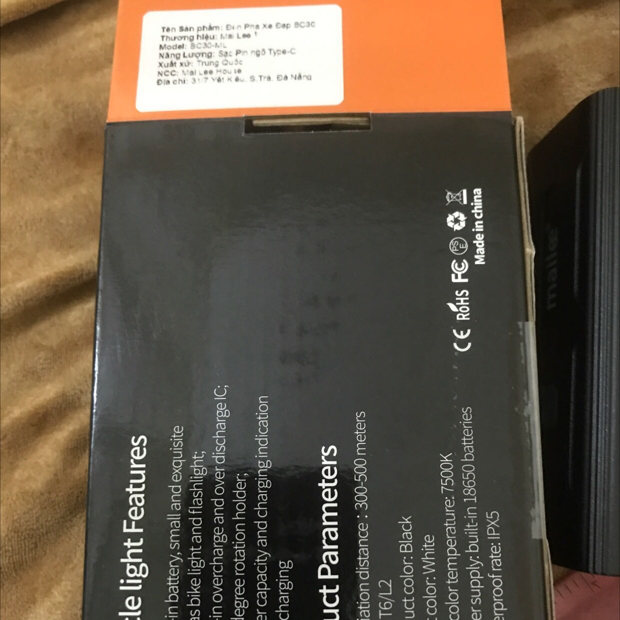 Sản phẩm rất tuyệt vời. Ánh sáng trắng rất sáng. Đúng như hình ảnh quảng cáo. Đóng gói hàng cẩn thận. Giao hàng nhanh mình rất hài lòng