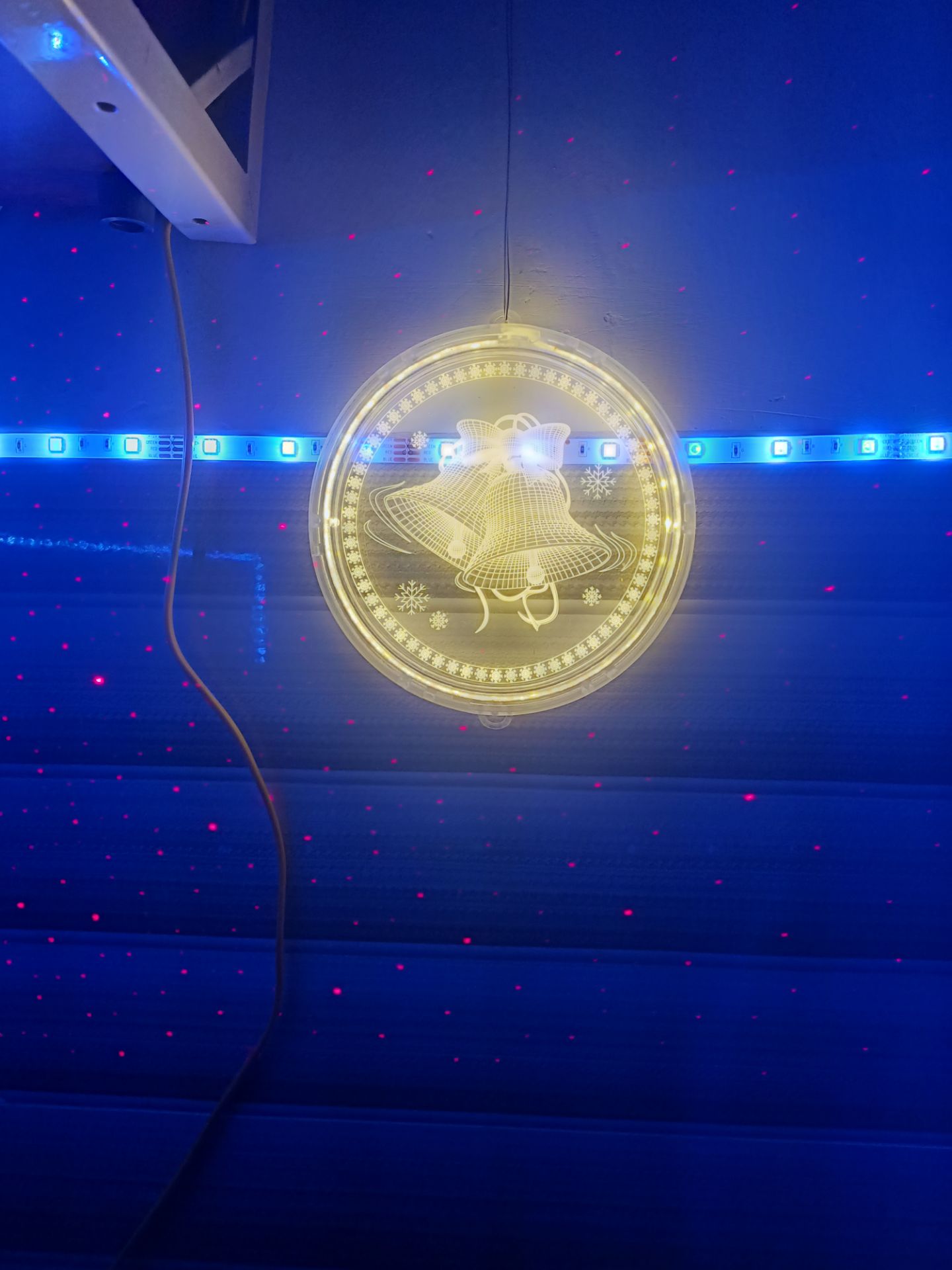 đẹp,, chất lượng, nhưng ko phải xài điện trực tiếp,, xài pin thì mau hết