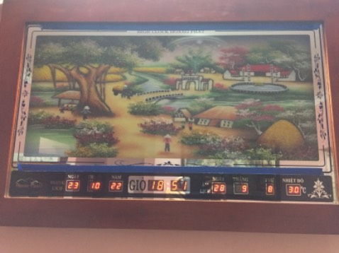 Phong cảnh nông thôn gần gũi và độc đáo, không gây cảm giác sáo rỗng. Giao hàng rất nhanh, chỉ sau một ngày đã nhận được.