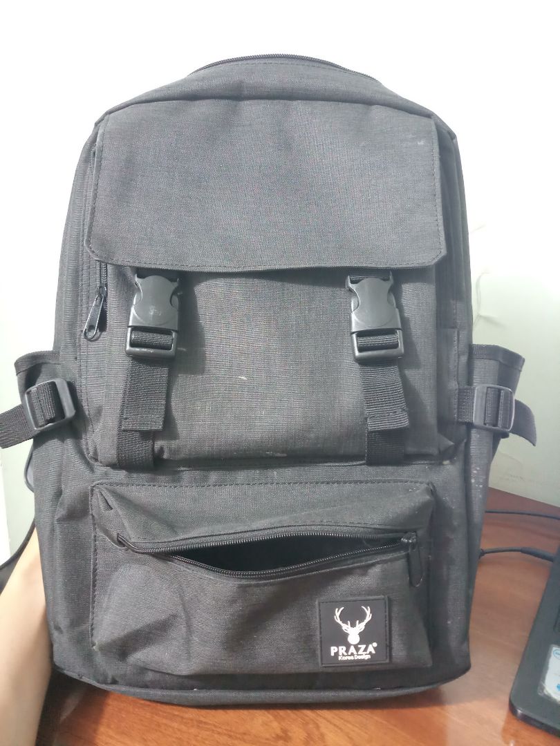 So với giá tiền thì ok 
Chống nước ở mức tạm được
Nói chung cũng khá là ưng ý 
So với giá thì 5*
Không tính giá thì khoảng 4* thoiii