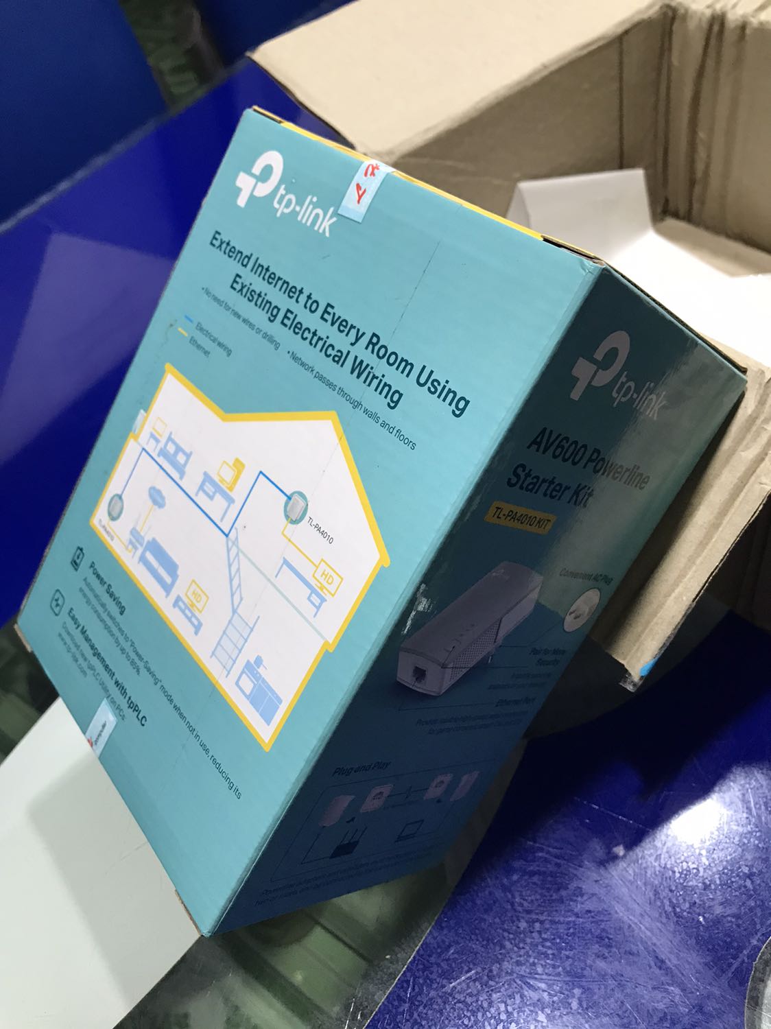 Hàng chuẩn TP-Link! Tiếc là LAN PORT chỉ ở mức 10/100Mbps nên không sử dụng được hết băng thông nhà mình đang dùng gói cước 150Mbps!