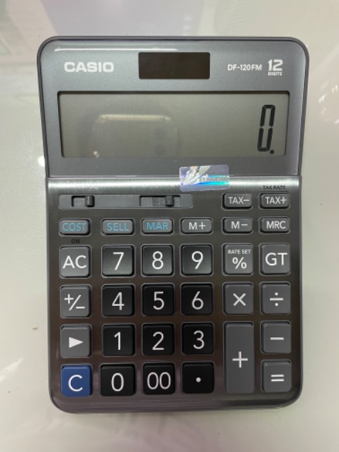 Dùng ổn
Ưu điểm: kích thước vừa vặn, không quá lớn, quá nhỏ. Nhập số bấm ngon. Có chức năng Tax tiện lợi.
Nhược điểm: máy không có phím tắt máy (auto off), màn hình dễ trày. 
Mua tại shop Hoàng gia kích hoạt được bảo hành chắc là hang chính hãng.