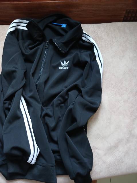 Mẩu mã rất đẹp, giử ấm tốt, về kích thước tôi cao 1,64 m, nặng 43 kg theo hướng dẩn tôi chọn size M thì hơi ngắn nhưng vẫn chấp nhận. Hàng được đóng gói rất cẩn thận, nv giao hàng nhiệt tình. Tôi dự định sẽ mua thêm 1 chiếc nửa, xin hỏi chọn size L có ổn không? Cảm ơn Tiki và A R E S