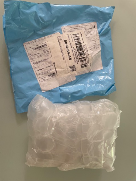 Mình đã nhận được hàng nhé, giao nhanh, đóng gói rất cẩn thận, sản phẩm còn nguyên vẹn, mùi hương nhẹ nhàng, rất thích ahhh 👍