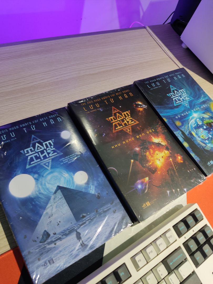 Đặt hôm trước hôm sau giao luôn, lần đầu trải nghiệm mua sách của TiKi quá ưng ý. Sách mới nguyên seal, đóng gói kỹ.