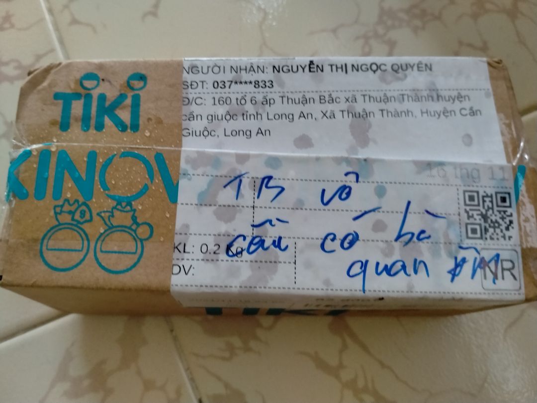 đóng gói cẩn thận, thẻ nhớ 64GB . mở thẻ nhớ 16 GB . lắp thẻ nhớ 64 GB sao cũng vậy, không thêm được chút nào, Thôi xài lại thẻ nhớ củ 16 GB . thẻ nhớ 64 GB mới này cất để dành vậy ... cảm ơn shop nhé