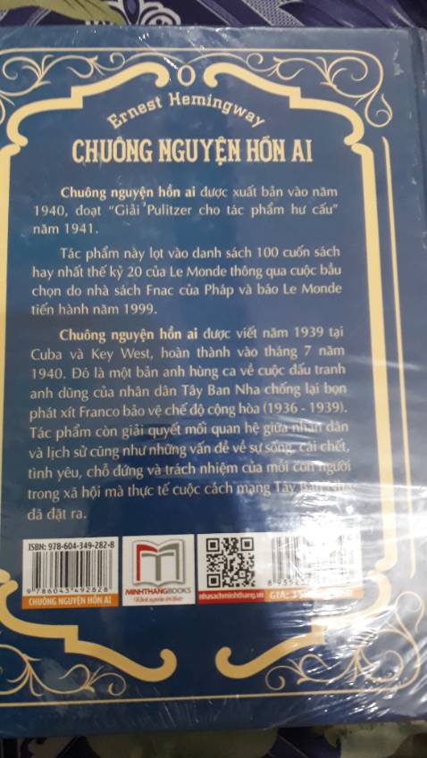 Sách đẹp, ko bị hư tổn trong quá trình vận chuyển. Có bookcare- shop rất kĩ, cũng như trong khâu đóng gói. Nd mình chưa đọc và đây là lần đầu mình đọc tác phẩm của  ernest hemingway. Nên mua nhé mn