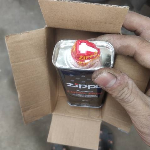 Đặt 125ml shop giao 133ml. Hàng dỏm không có tem chống hàng giả. Móp hộp không ưng ý