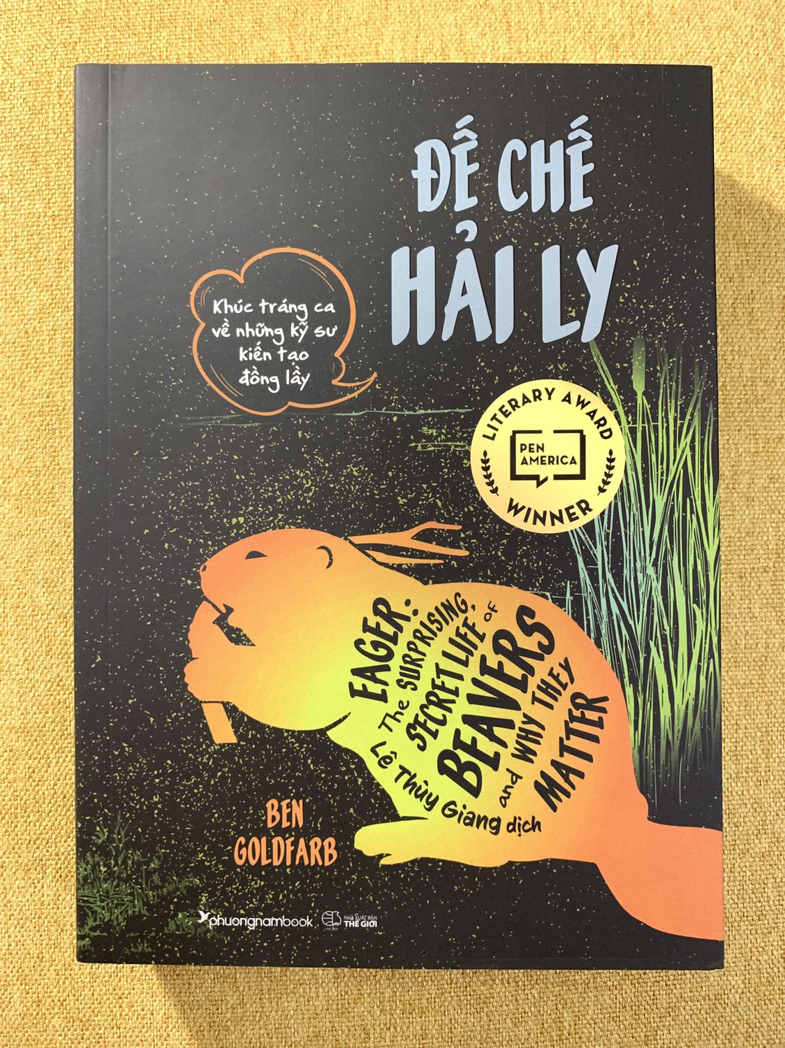 Đóng gói ổn, giao hàng nhanh. Sách mới, còn nguyên bọc, cứng cáp, chủ đề hấp dẫn.