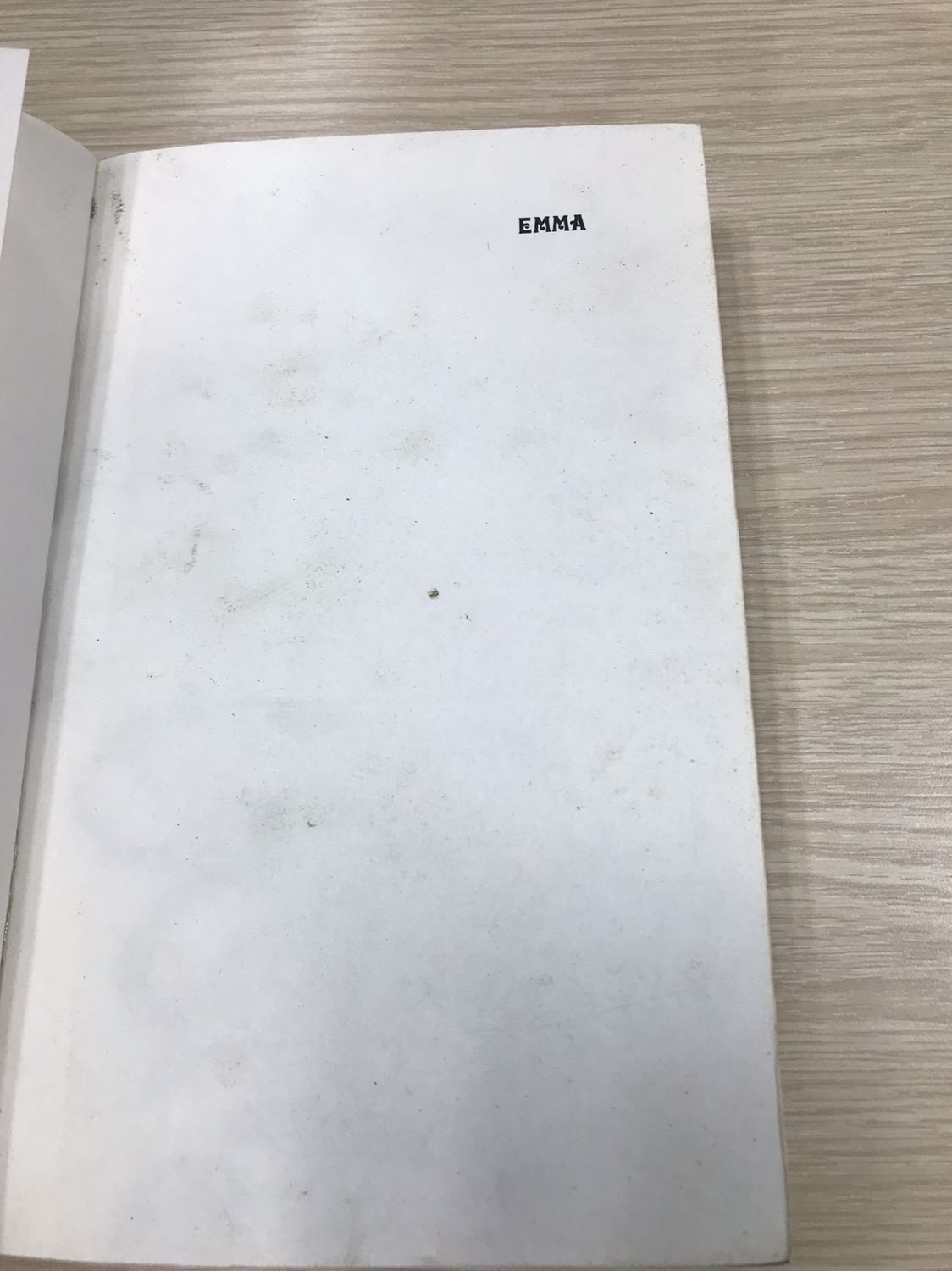 Sách giảm giá đồng nghĩa là sách cũ hay sao vậy Tiki? Buồn khi nhận dc SP như này về tay
