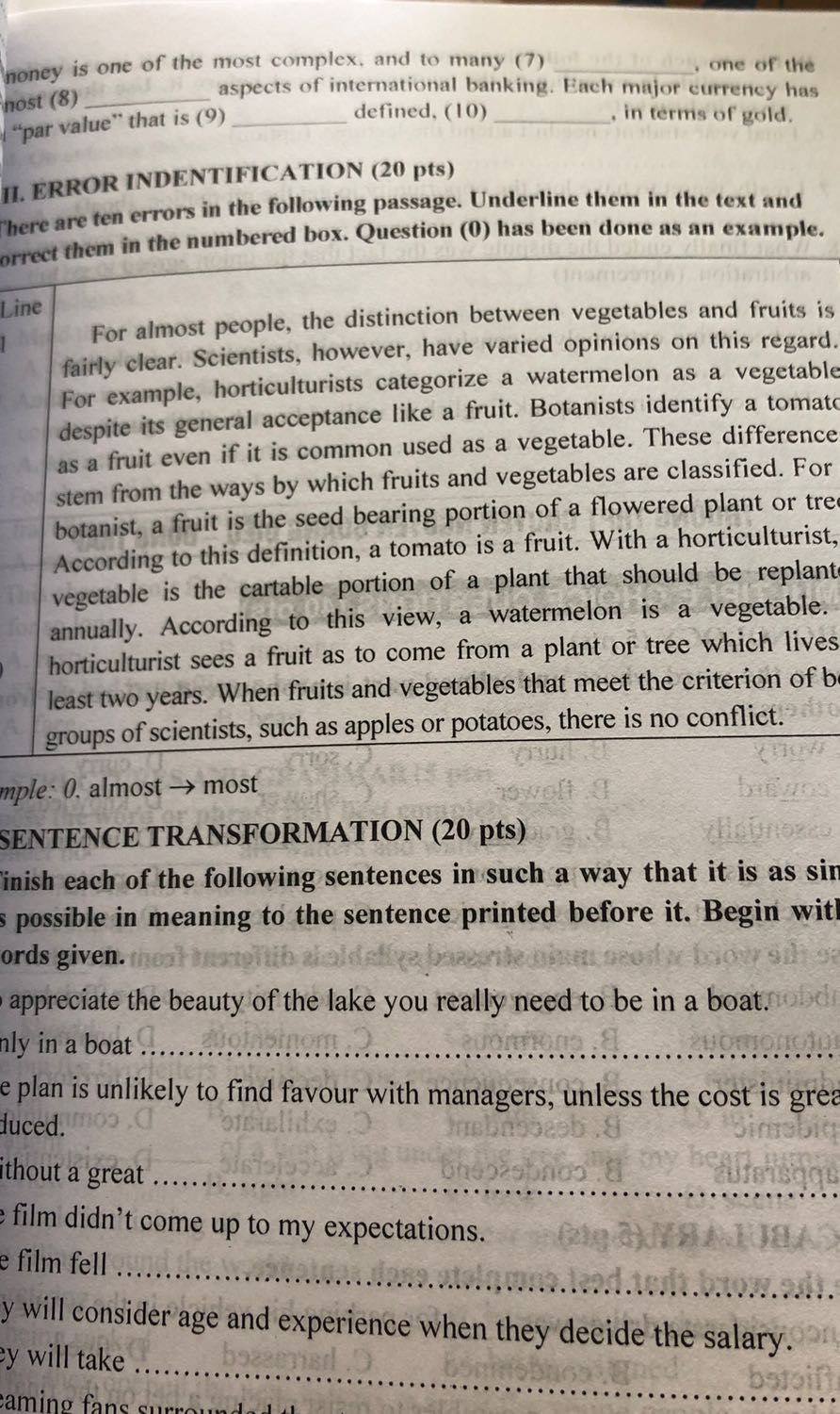 Sách mới và không bị nhắn góc trong quá trình vận chuyển, nội dung thì quá hợp cho các bạn muốn nâng cao level Tiếng Anh, thi HSG THPT, tuy nhiên phần key không giải thích chi tiết nên các bạn hãy chịu khó tra trên mạng nhé! (Sách cực dày luôn ạ^^)