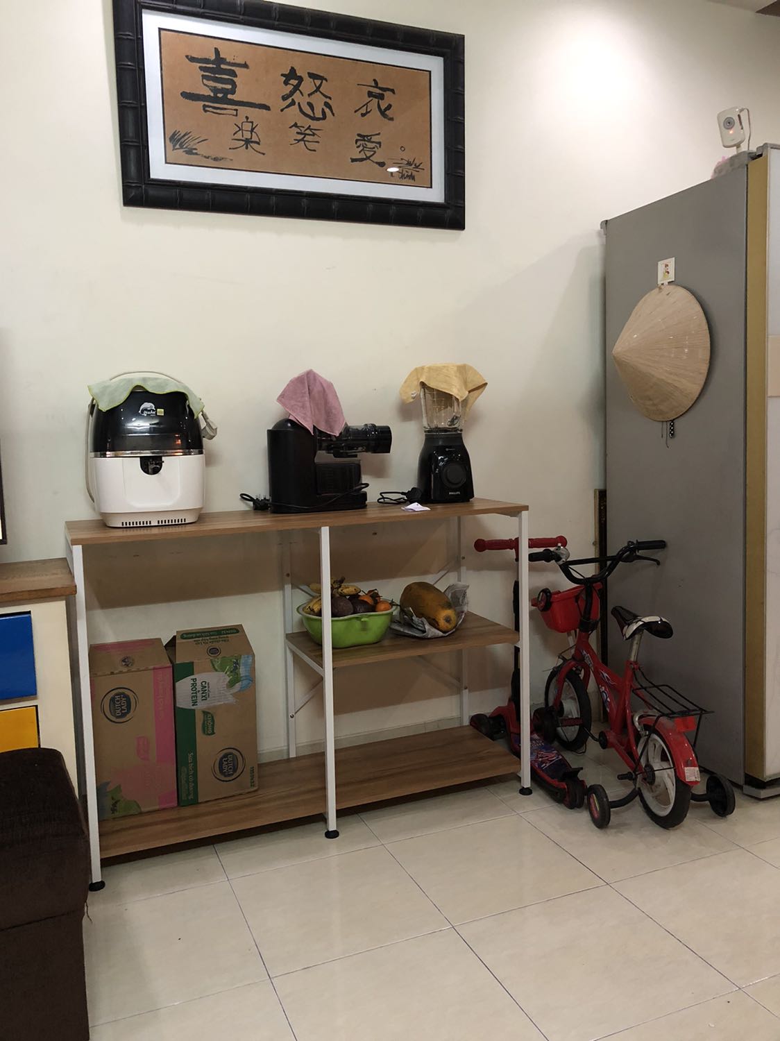 Nhân viên shop giao hàng nhanh, lắp ráp và hướng dẫn tận tình, sản phẩm đẹp.