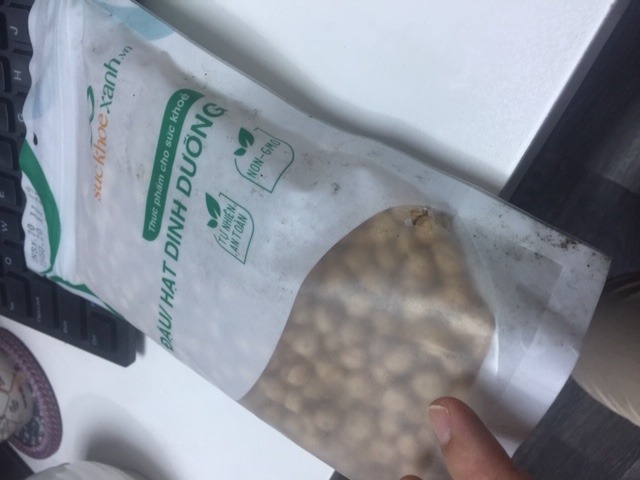 Đề nghị Tiki giao hàng tới tay khách hàng thì gói hàng phải kiểm tra sơ bộ tránh tình trạng đưa hàng cho khách bụi bám đầy & lủng 1 lỗ không biết phải chuột cắn không? Liên tục gần đây mình mua hàng tiki gặp rất nhiều sự cố khiến mình rất bực mình. Vui lòng làm việc với bộ phận đóng gói hàng vì khách hàng bỏ tiền ra mua chứ không phải xin từ thiện mà làm việc cẩu thả. Đề nghị Tiki giao hàng tới tay khách hàng thì gói hàng phải kiểm tra sơ bộ tránh tình trạng đưa hàng cho khách bụi bám đầy & lủng 1 lỗ không biết phải chuột cắn không? Liên tục gần đây mình mua hàng tiki gặp rất nhiều sự cố khiến mình rất bực mình. Vui lòng làm việc với bộ phận đóng gói hàng vì khách hàng bỏ tiền ra mua chứ không phải xin từ thiện mà làm việc cẩu thả.