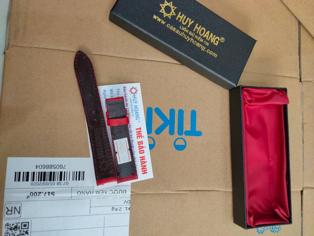 Dây đồng hồ đẹp... da mềm có hộp có thẻ bảo hành nữa... Rất rất thích