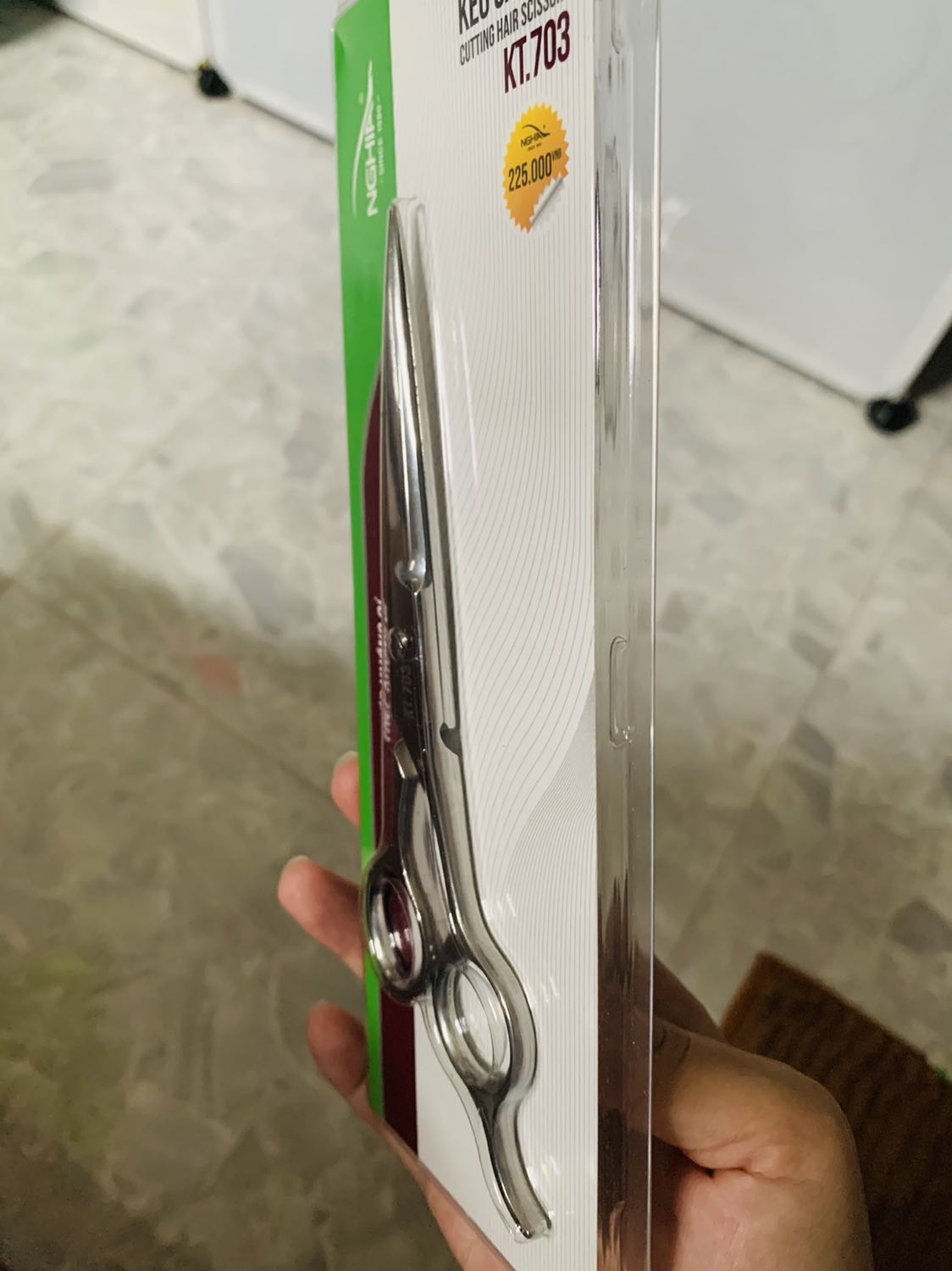 Sản phẩm tốt trong tầm giá, tôi hài lòng sau khi mua hàng. Giao hàng nhanh và đóng gói cẩn thận. Tôi chia sẻ thêm hình ảnh cho mọi người tham khảo khi mua hàng nhé. Tối sẽ mua lại lần nữa của shop nếu cần thêm.