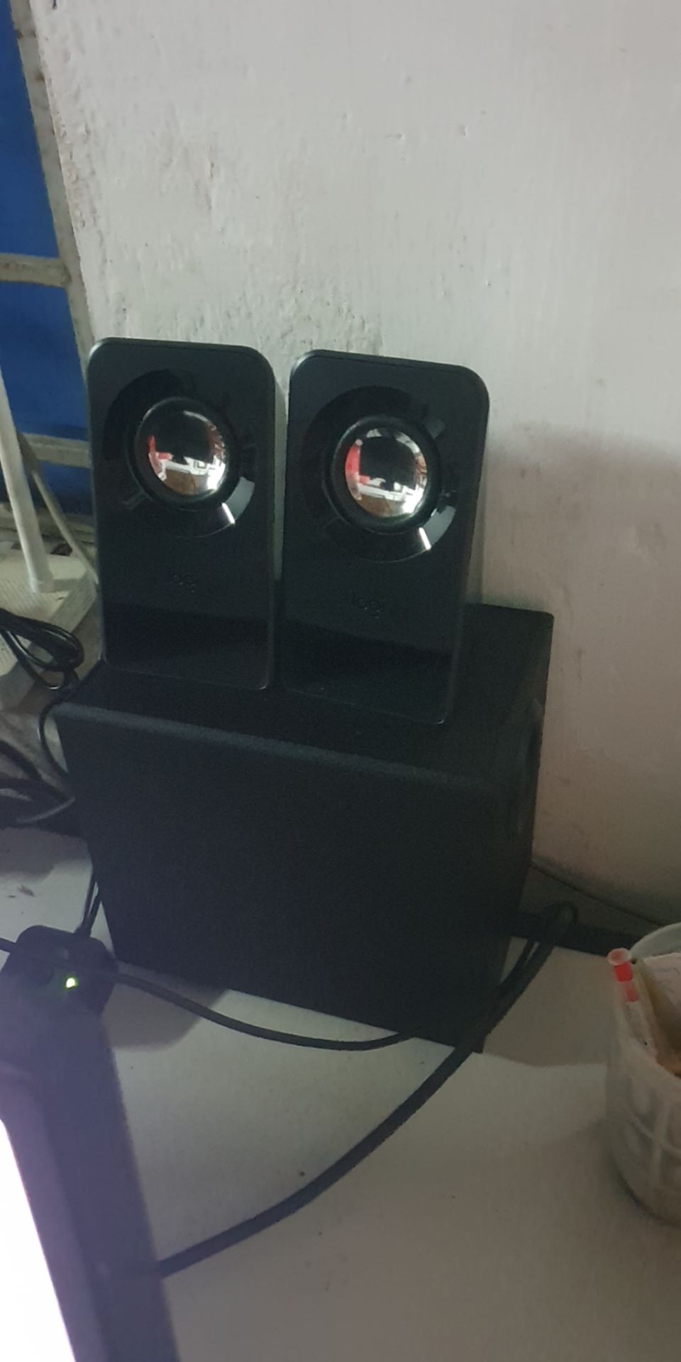 nhờ e trai mua hộ. nó giới thiệu mua trên tiki. mua đc giá sale khá hời. có cơ hội ủng hộ thêm