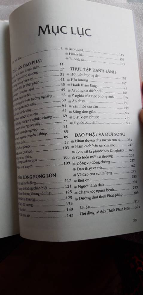 Sách đẹp, chữ rõ ràng dù không có màu, cám ơn shop!