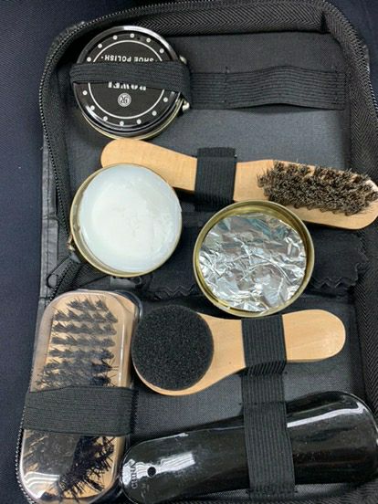 giao hàng nhanh, đóng hói đẹp, bộ xi đánh giày cũng lhas ổn. oke mn nhé giao hàng nhanh, đóng hói đẹp, bộ xi đánh giày cũng lhas ổn. oke mn nhé