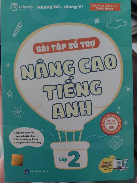 Bố cục rõ ràng, nội dung sát với chương trình sgk tiếng Anh 2, global success. Giá rẻ hơn giá bìa. 
Rất hài lòng với shop và bộ sách