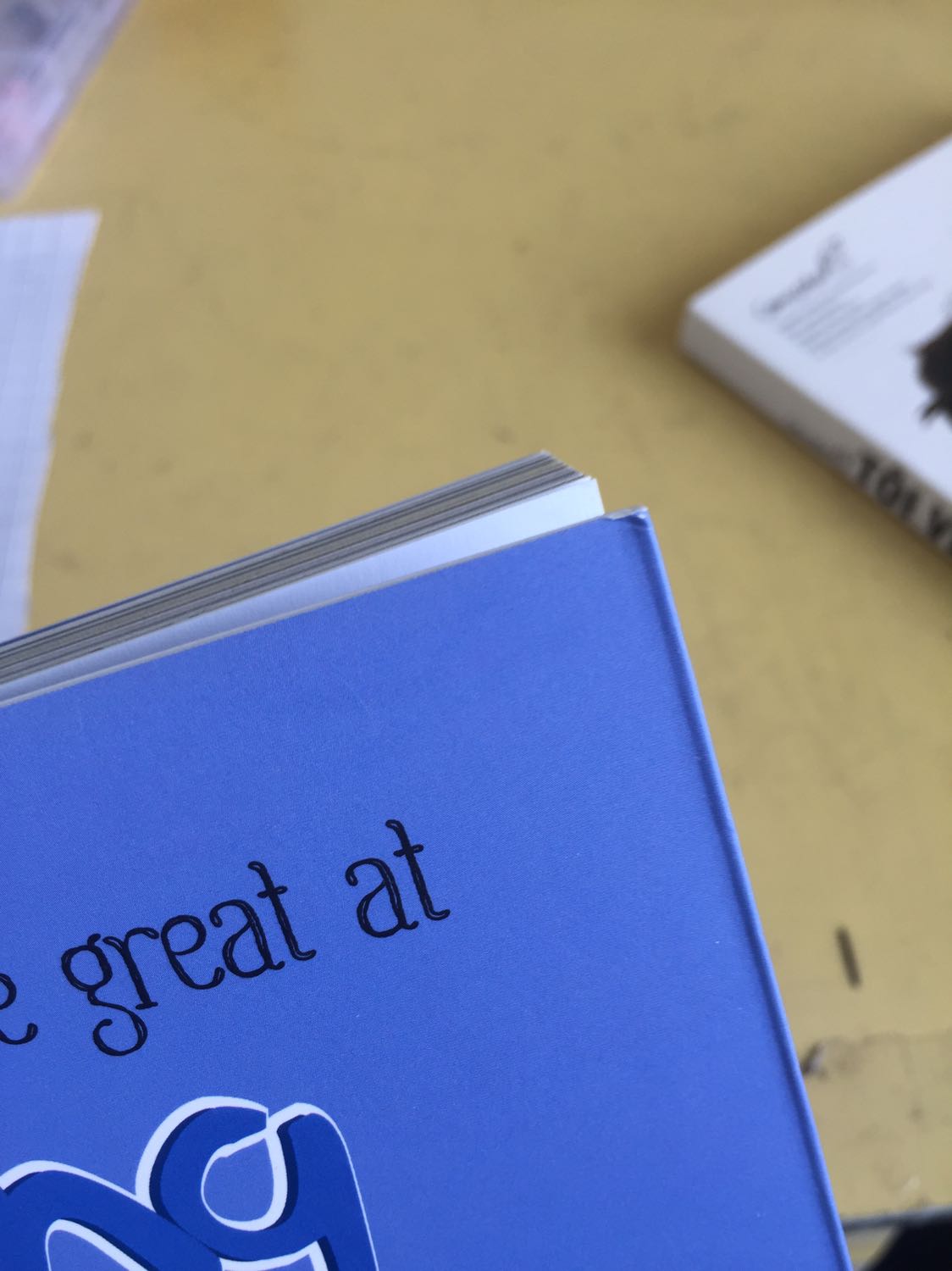 Giao hàng còn bị trầy xước chút ít, tốc độ giao hàng không quá nhanh hay quá chậm, nói chung là khá ổn nên 4 sao :]]