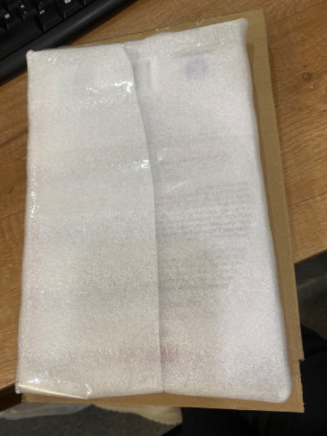 Sách giao đúng hẹn. Đóng gói kỹ, bên trong sách vẫn còn nguyên seal bọc. Rất hài lòng về dịch vụ. Sẽ tiếp tục ủng hộ