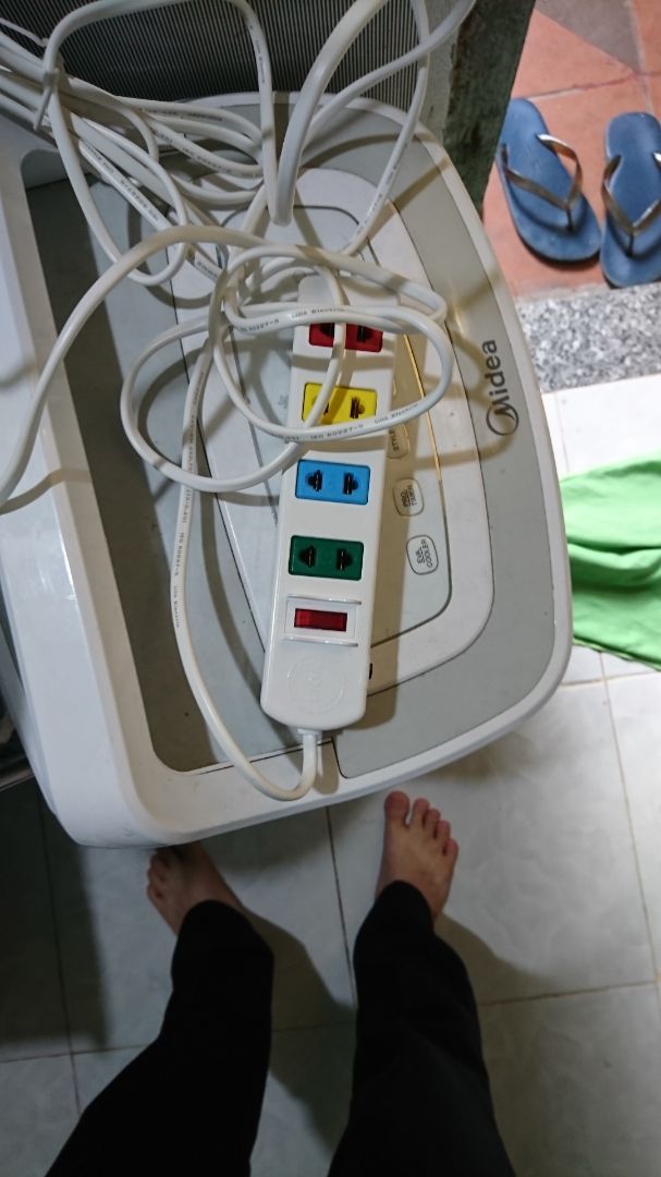 Chưa được 10 ngày đã hỏng. Bình thường dây này dùng cả mấy năm chưa hư. Mà cái này thì quá tệ.