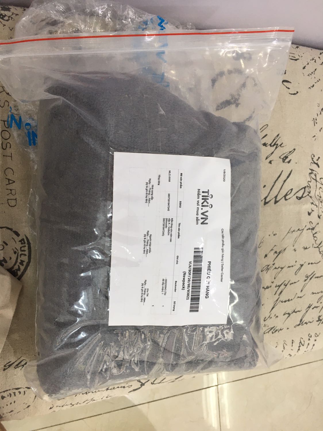 Mua hàng tại shop bao nhiên lần cũng ưng ý hết?. Chất lượng vải thích cực , mềm mà mát nữa cơ , giá thì siêu hạt dẻ , shop lại đóng gói hàng  rất  cẩn thận? 
Khui hàng ra mà ai cũng khen hàng chất lượng hết là ưng cái bụng rồi nè 
Sẽ ủng hộ shop dài dài nè ?