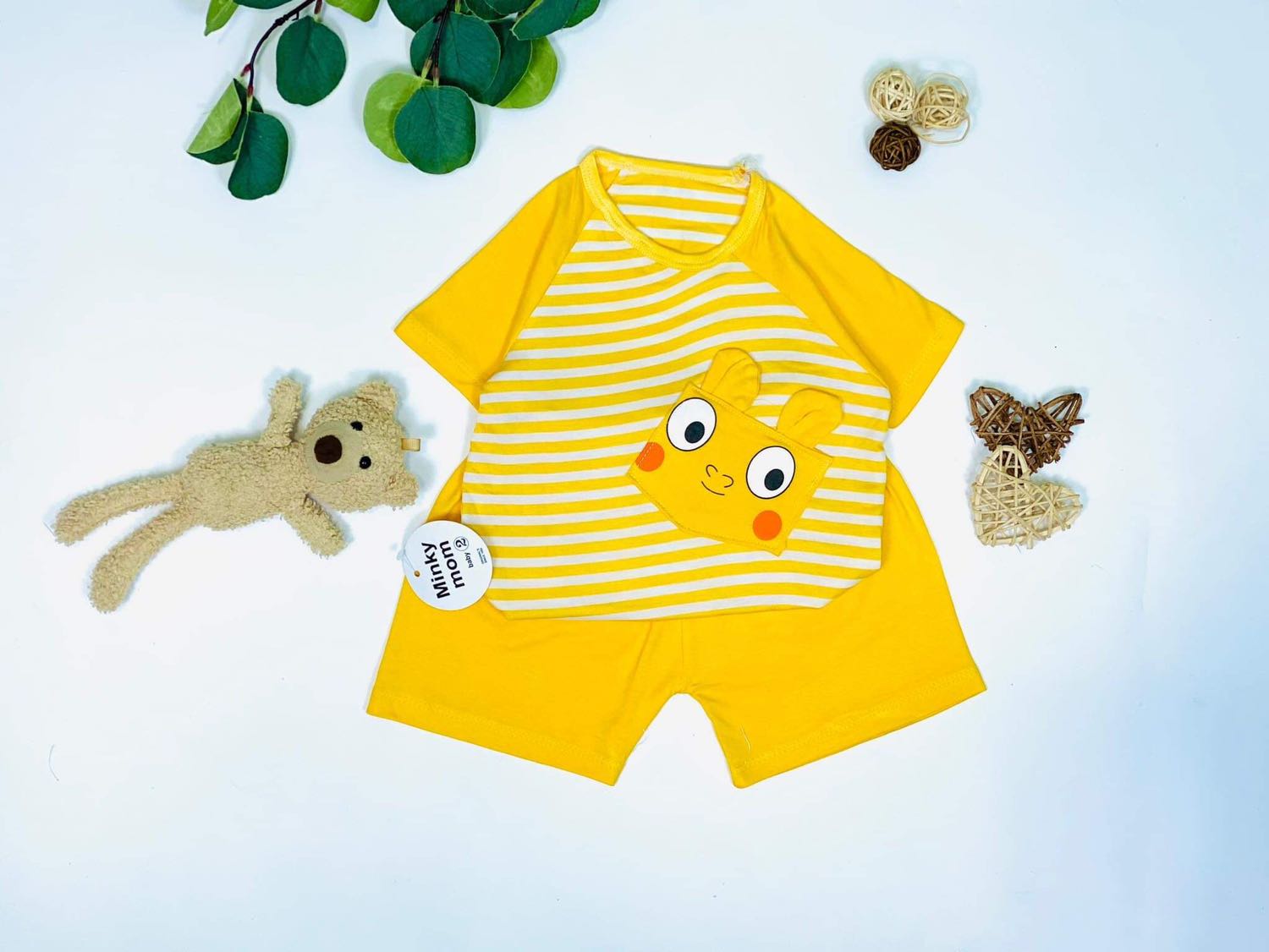 Sản phẩm đúng mô tả, mùo thơm nhẹ. Sản phẩm deuowcj bác sĩ kê đơn nên mình mua