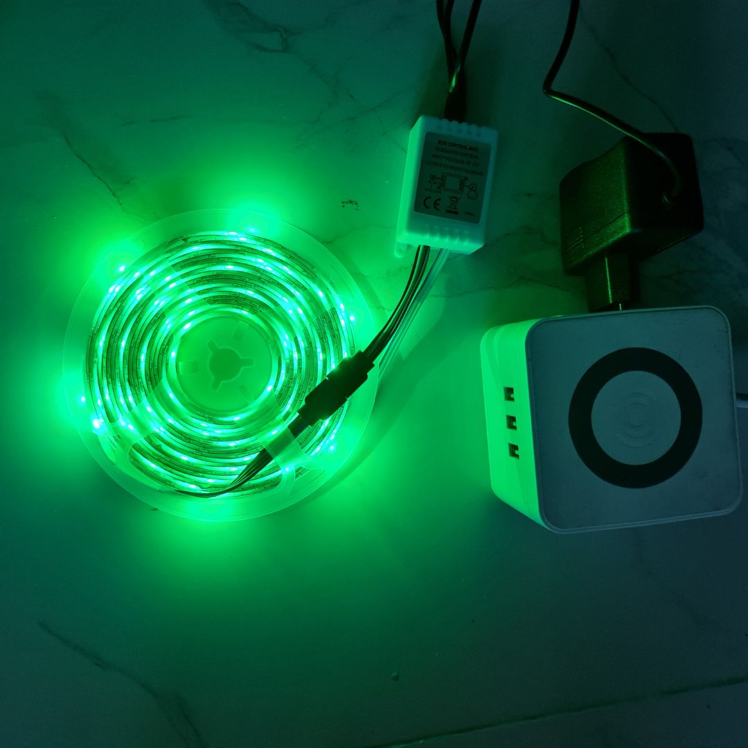 Mình mua loại Led thường mà cũng siêu đẹp, siêu xịn xò. Ủng hộ shop nhiều. Lần sau sẽ ủng hộ shop loại Led đẹp 5050 để có màu trắng và nhiều màu hơn.