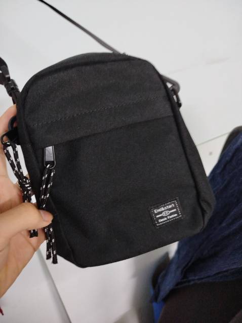 túi đẹp, nhỏ gọn đẹp vải hơi mỏng. Ổn và đẹp trong tầm giá