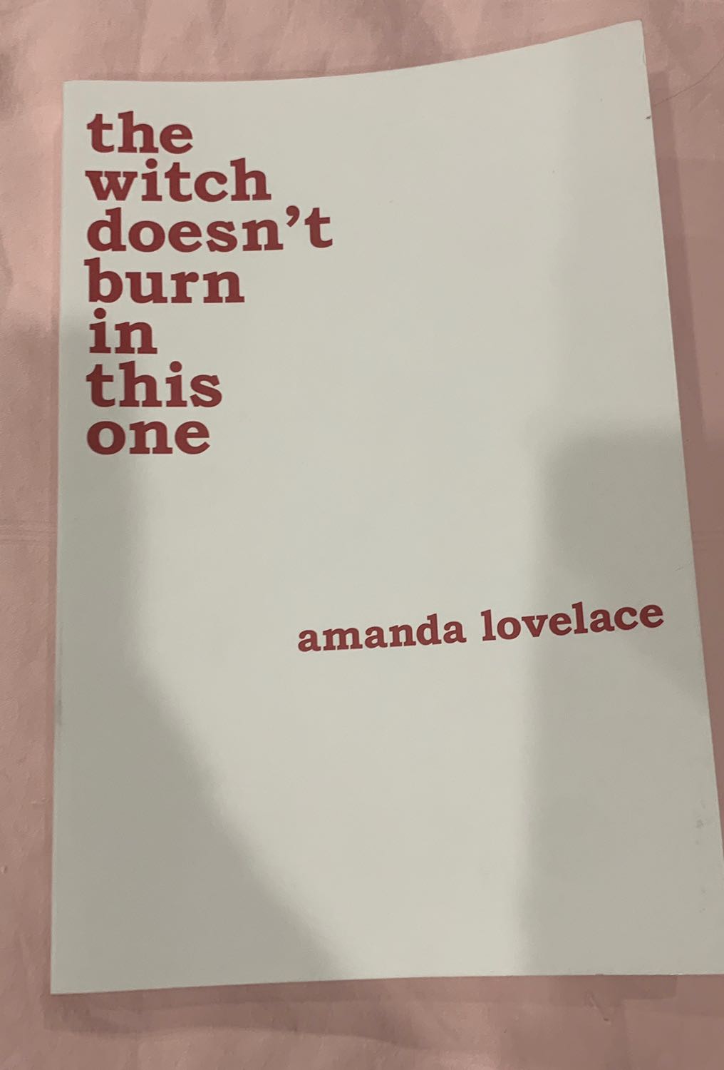 sách mới, được bọc bằng nhựa nhưng mấy tranh cuố không được phẳng lắm 
giao hàng lâu xíu