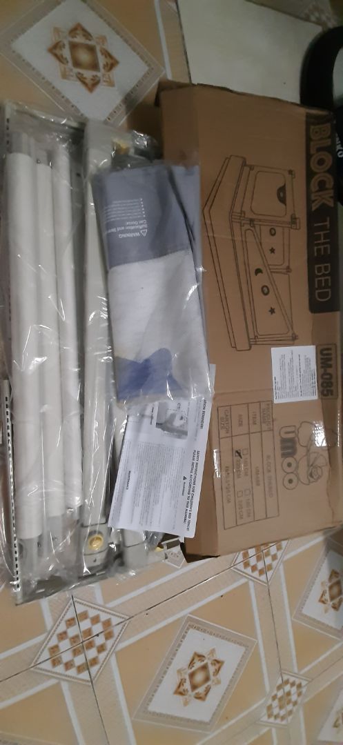 sản phẩm chất lượng, giá cả ok hơn các shop khác. mẫu mới tiện lợi hơn mẫu cũ . khung chắc chắn, *** dày dặn mà vẫn nhìn thấy bé.