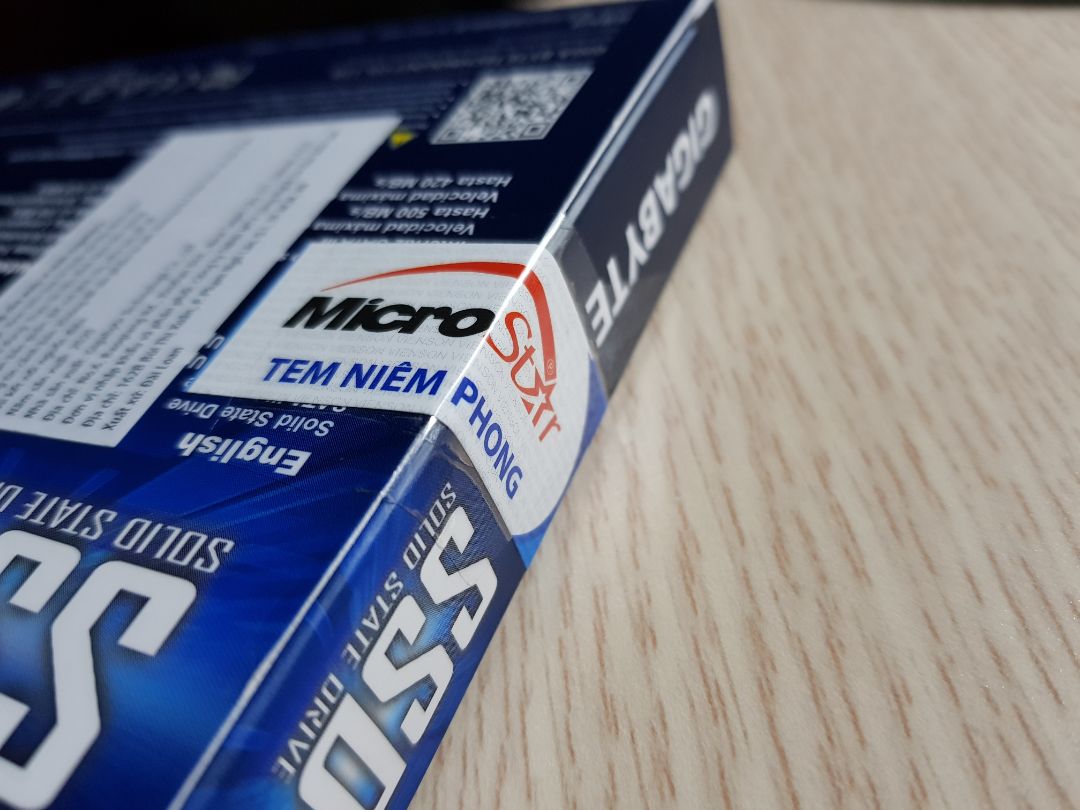 Box đẹp, không có dấu hiệu cậy tem. Mình mua cho em gái nên không có thời gian *** nhiều, nhưng cảm thấy tương đối yên tâm khi thấy tình trạng hộp. Box đẹp, không có dấu hiệu cậy tem. Mình mua cho em gái nên không có thời gian *** nhiều, nhưng cảm thấy tương đối yên tâm khi thấy tình trạng hộp.