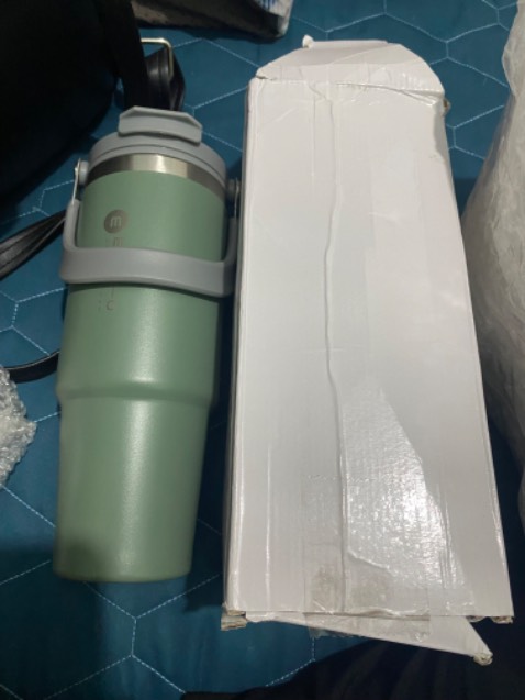 Mua 1 cái rồi, xài êm mua thêm cái nữa, màu đen vẫn đẹp hơn, cái hộp ko nhãn mác nhìn chán