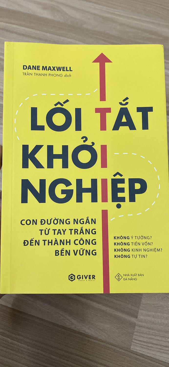 Cuốn sách đem lại cho bạn góc nhìn mới về khởi nghiệp, những tư duy đúng đắn và các kĩ năng kinh doanh để bạn sử dụng khi bắt đầu kinh doanh. Sách cũng hướng dẫn bạn chi tiết cách bắt đầu một mô hình kinh doanh từ số 0 như thế nào, tập trung tạo lập giải pháp, giá trị để thu về kết quả. Thậm chí nếu bạn băn khoăn không biết bắt đầu từ đâu, làm như thế nào sách vẫn có thể giúp bạn tìm được hướng đi riêng cho mình. Một lần nữa cảm ơn anh Phong đã mang lại cho độc giả cuốn sách hay về khởi nghiệp, rất mong chờ các tác phẩm mới từ anh.