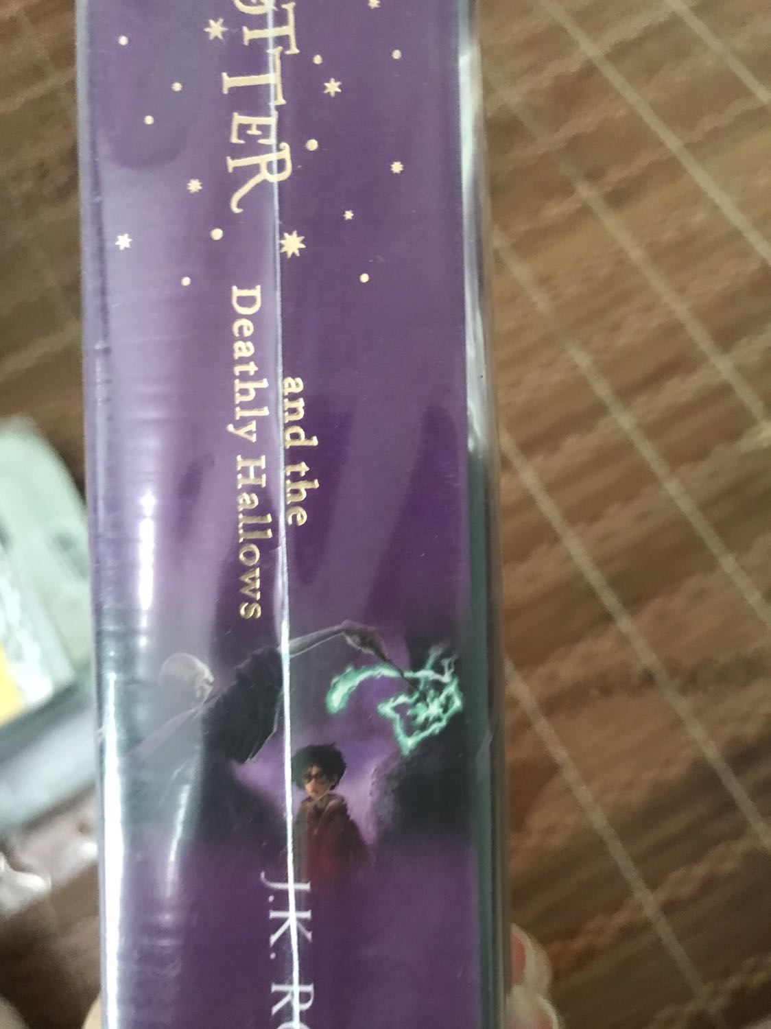 giao hàng nhanh hơn dự kiến, sách đẹp kh bị móp méo gì luôn ấy :3 ưng cực