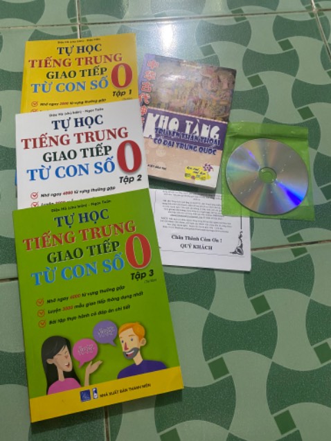 Shop giao nhanh, Shipper tận tình dễ thương, sách mới, đẹp, dễ học. Đáng mua!
Cảm ơn Tiki rất nhiều ❤️ Shop giao nhanh, Shipper tận tình dễ thương, sách mới, đẹp, dễ học. Đáng mua!
Cảm ơn Tiki rất nhiều ❤️