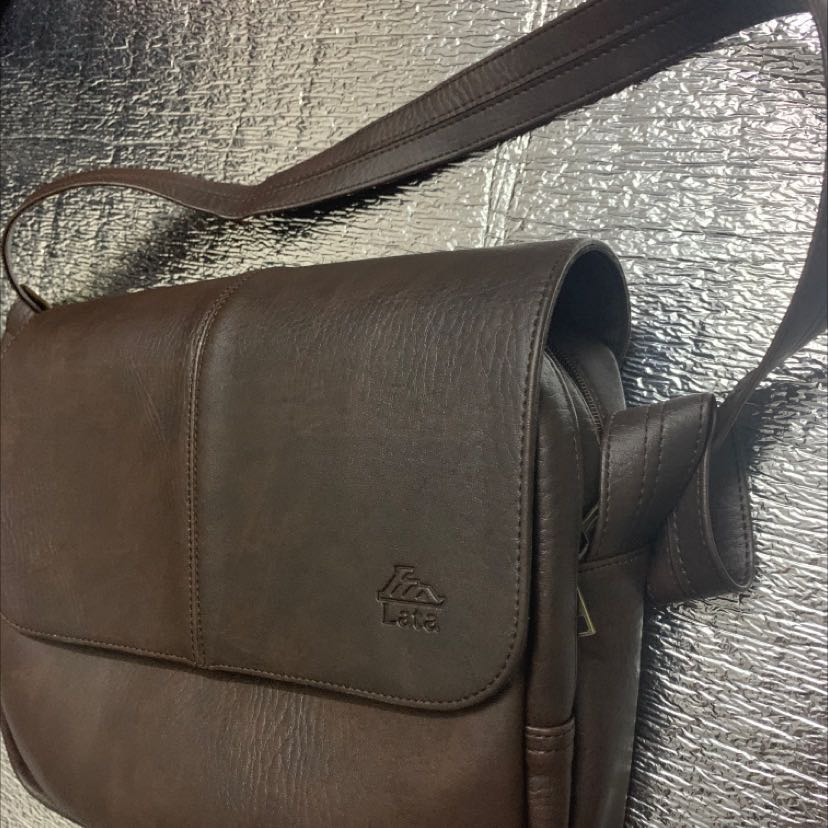 Mẫu mã ok, shop hỗ trợ nhiệt tình. Mẫu mã ok, shop hỗ trợ nhiệt tình.