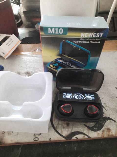 Tai nghe bluetooth m10 pro một bên tai nghe nhạc nhanh hết PIN sạc PIN đầy nghe khoảng 15 phút Hết pin