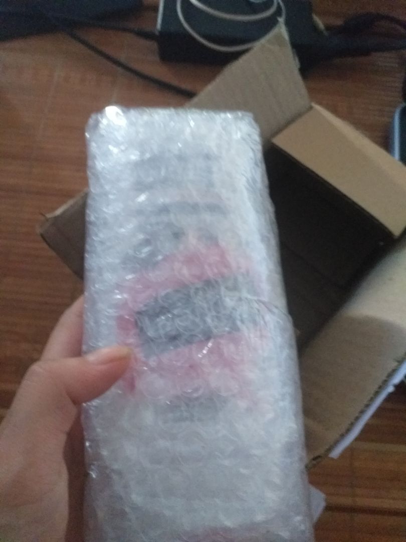 Giao hàng nhanh, shop đóng gói hàng rất cẩn thận