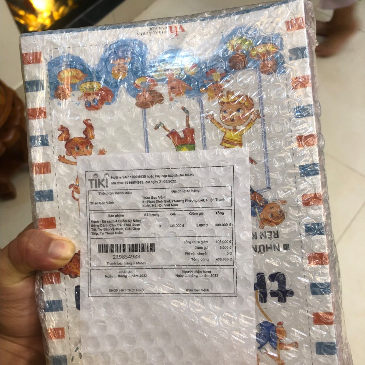 Đóng gói nên có hộp biwf cắt tông