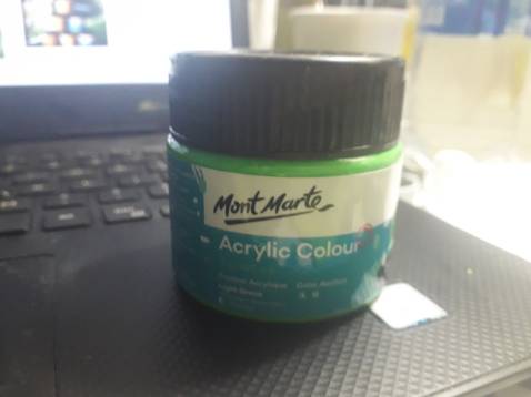 shop giao đúng ngày, xốp chống sốc bọc rất kĩ. ban đầu mik hơi bất ngờ vì hũ 100ml mà hơi nhỏ so với hũ của 3d nhưng khi cầm lên tay thì của mont marte nặng tay hơn 3d, màu lên tươi tắn.