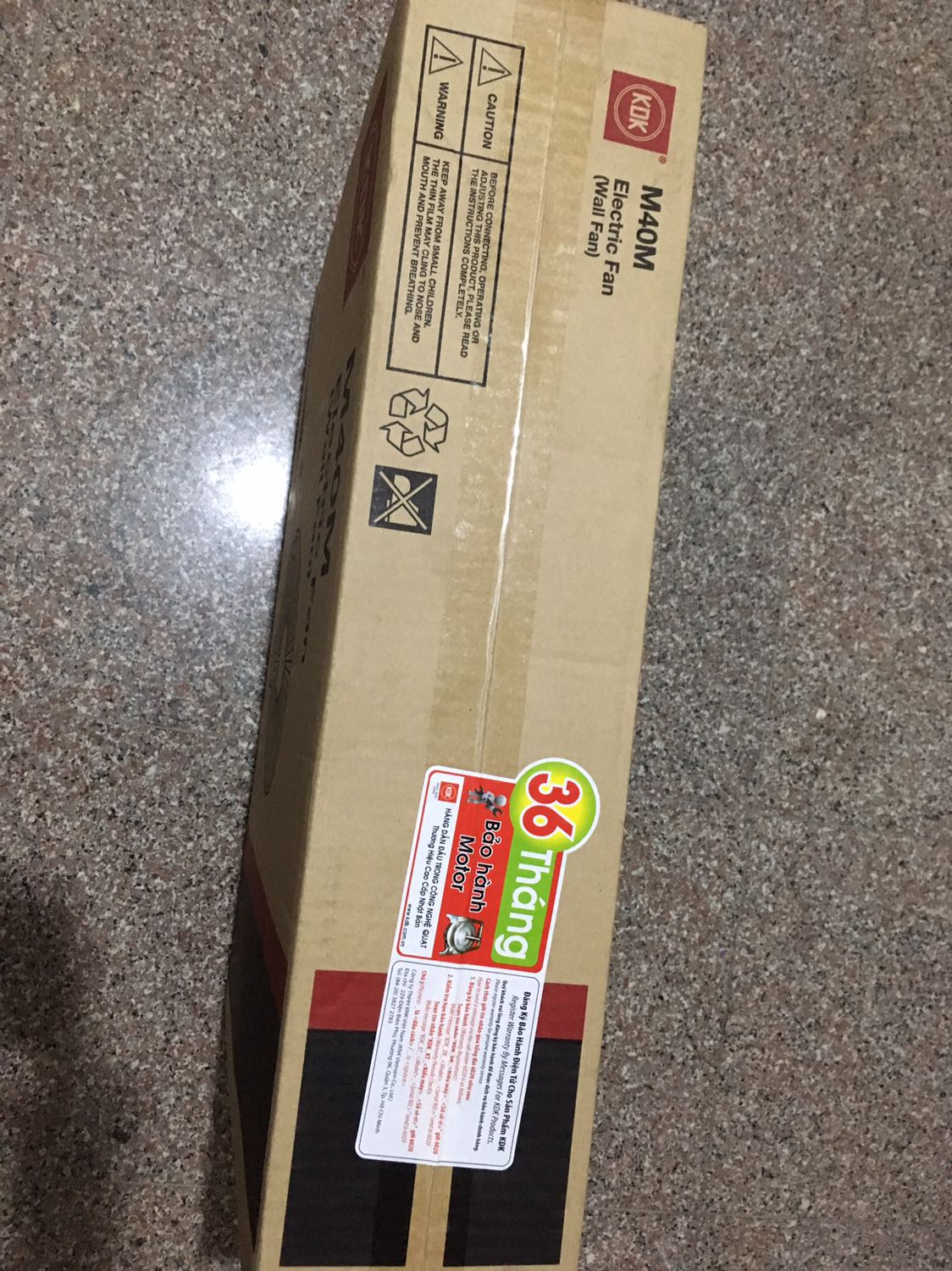 Quạt êm mát, chắc chắn, nguyên seal. Thương hiệu KDK thì không phải bàn rồi. Vợ mình rất thích, mát trong người nên cũng đỡ cáu gắt với mình hơn. Tiki giao hàng nhanh. Cảm ơn Tiki! Quạt êm mát, chắc chắn, nguyên seal. Thương hiệu KDK thì không phải bàn rồi. Vợ mình rất thích, mát trong người nên cũng đỡ cáu gắt với mình hơn. Tiki giao hàng nhanh. Cảm ơn Tiki!