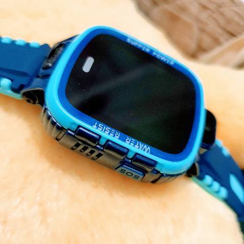 chất lượng về sau chưa biết thế nào còn hiện tại thì định vị khá chuẩn, sai lệch tầm 10m nhưng cần phải tắt LBS đi thì định vị mới chuẩn được. Khá nhiều tiện ích hay ho khác và đang tìm hiểu thêm tuy nhiên cái mình cần là định vị thì mình ok rồi nên đánh giá cho shop 5 sao. Nếu sài ổn sẽ mua thêm chiếc nữa